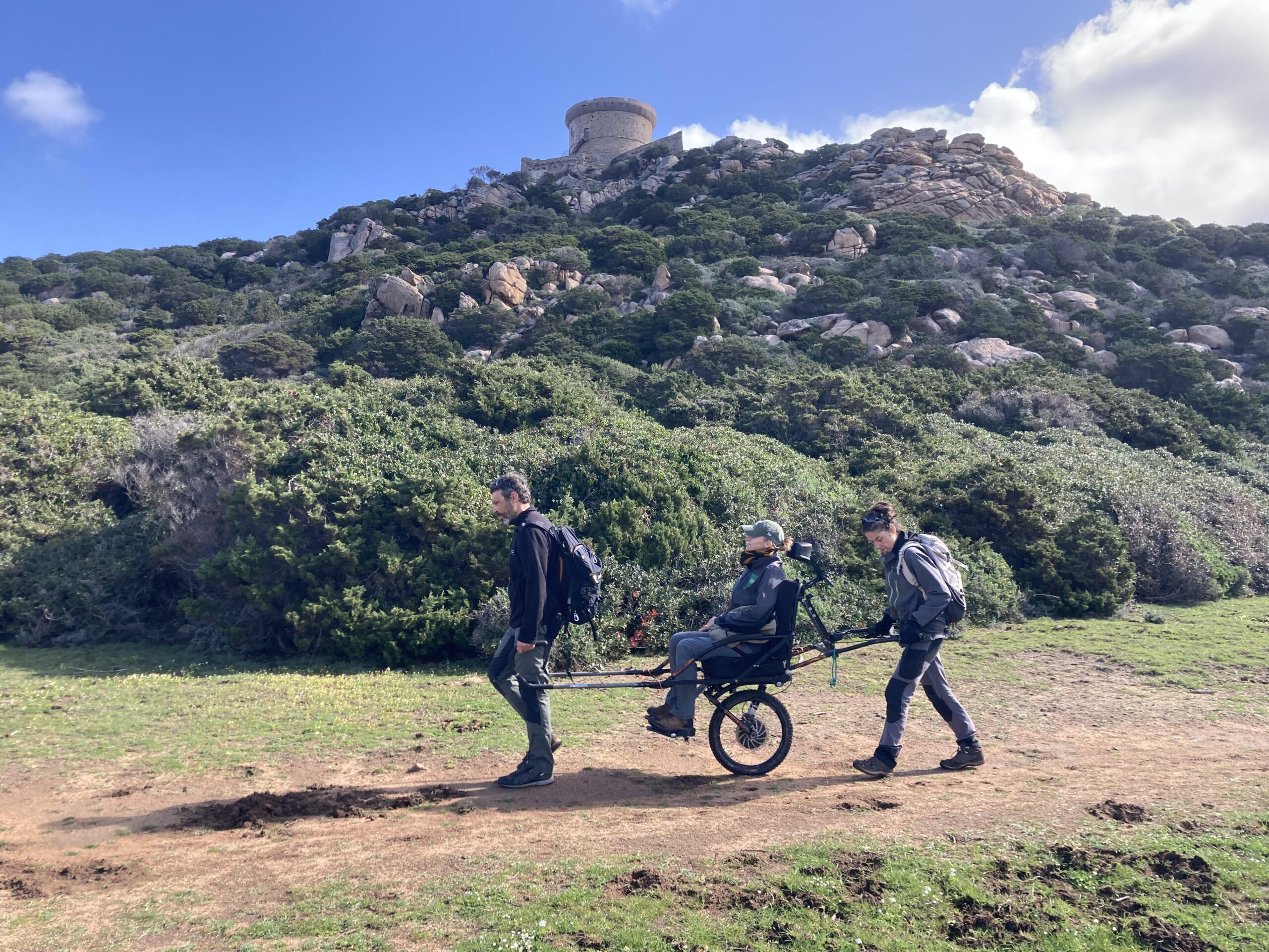 Balade en joëlette sur les sentiers du littoral